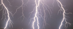 Un orage au dessus de la ville d'Angers