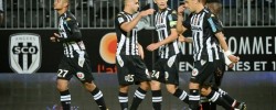 l'équipe d'angers sco après le but de sofian boufal