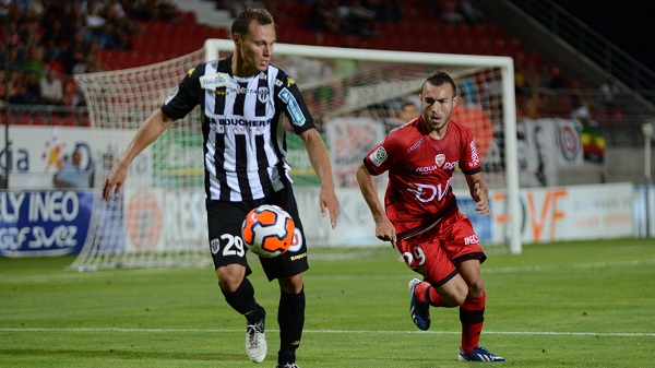 le match Angers SCO Dijon FCO à Jean Bouin